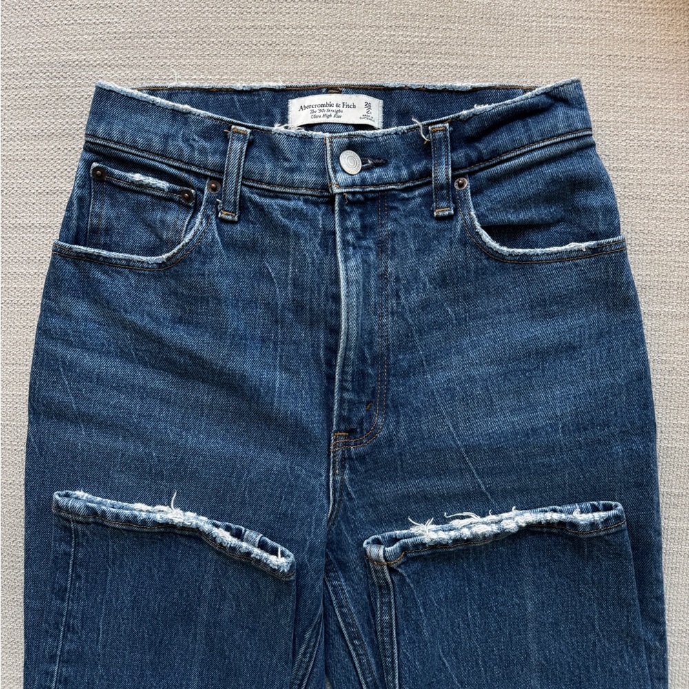 Abercrombie & Fitch - The 90s Straight Ultra High Rise